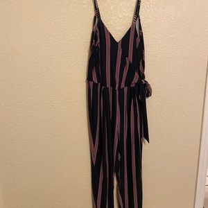 Stripped pant suit